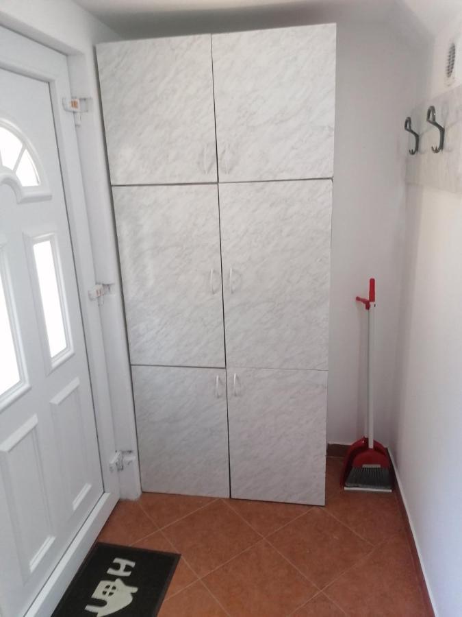 Apartman Oaza Olja Belgrado Buitenkant foto