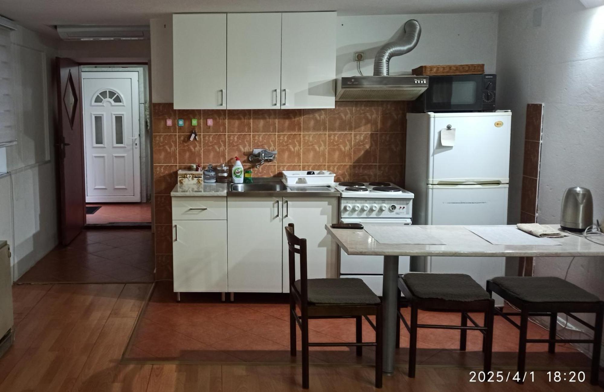 Apartman Oaza Olja Belgrado Buitenkant foto